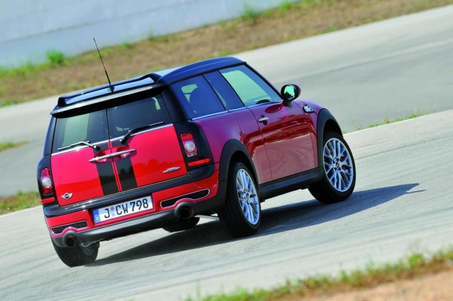  Mini Cooper JCW Clubman 2009 года  (фото 4 из 41)